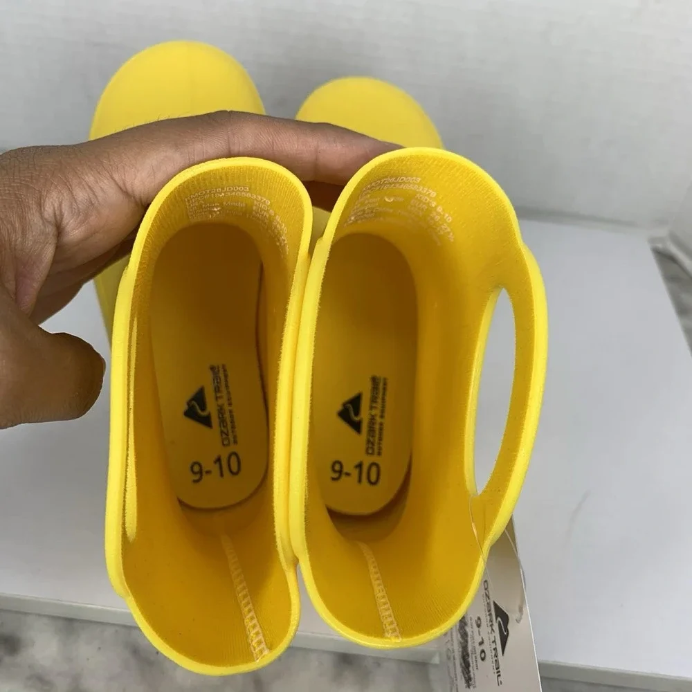 Ozark Trail Kid's Yellow Rain Boots Size 9-10